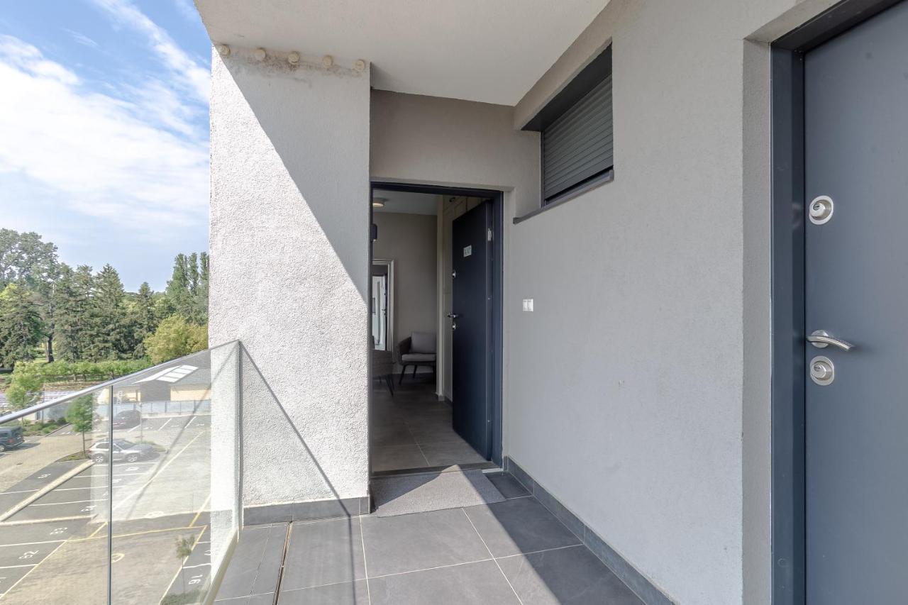 Lake Side Luxury Steps To The Lake Lela - Happy Rentals Balatonlelle Exterior foto