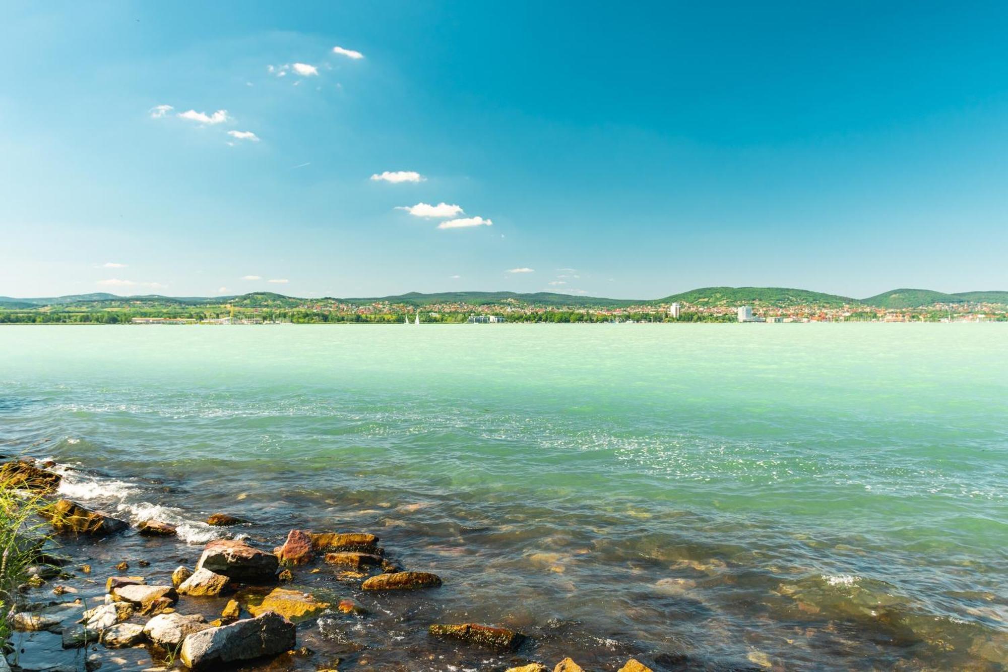 Lake Side Luxury Steps To The Lake Lela - Happy Rentals Balatonlelle Exterior foto