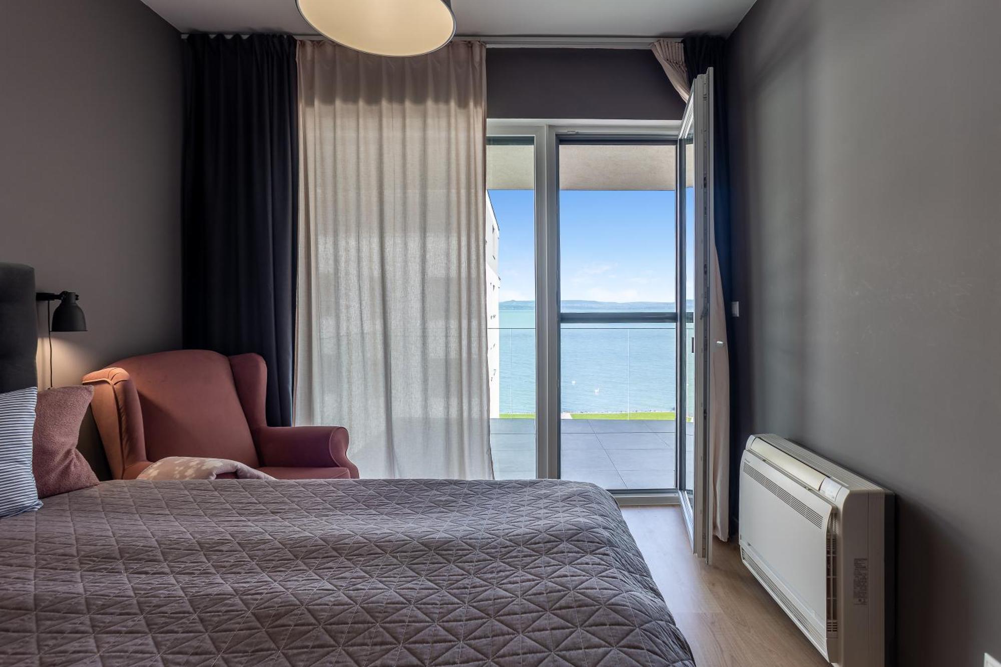 Lake Side Luxury Steps To The Lake Lela - Happy Rentals Balatonlelle Exterior foto